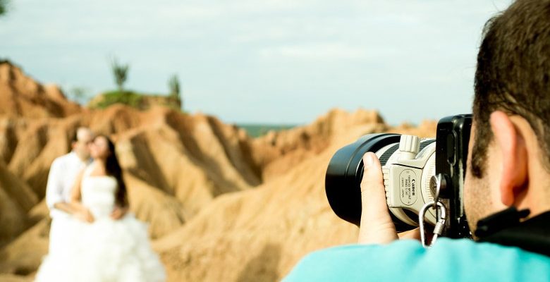 Le photographe professionnel : un partenaire indispensable pour immortaliser son mariage en plein air